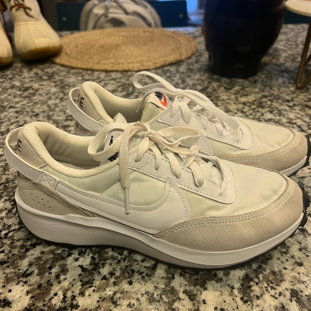Nike Waffle Debut